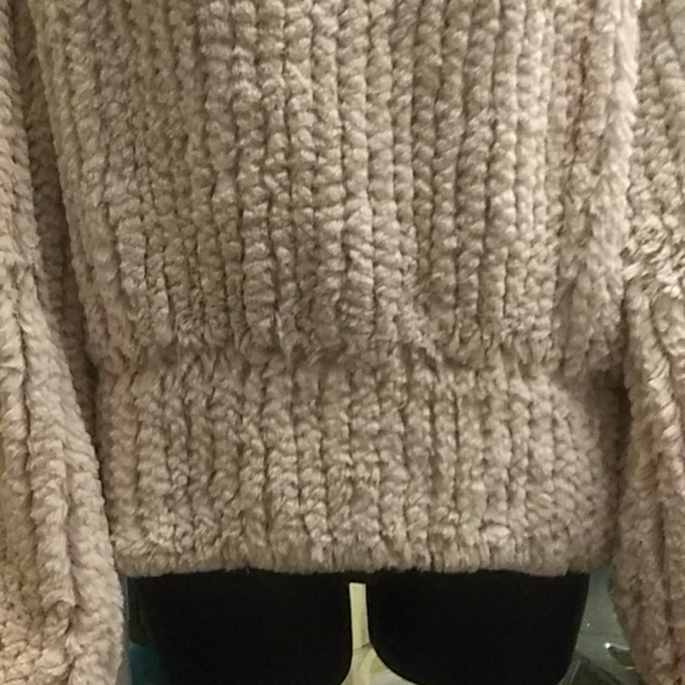 !Sheared rabbit, hooded sweater Sz.S - Picture 4 of 4
